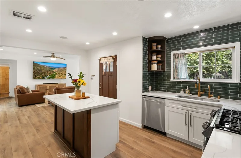 28672 Silverado Canyon Road, Silverado Canyon, CA 92676