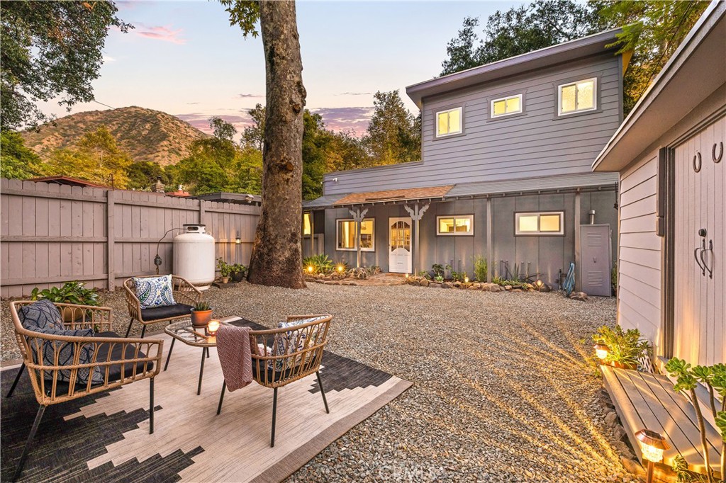 Fenced front yard - 29120 Shadybrook Drive, Silverado Canyon CA 92676 - photo 1