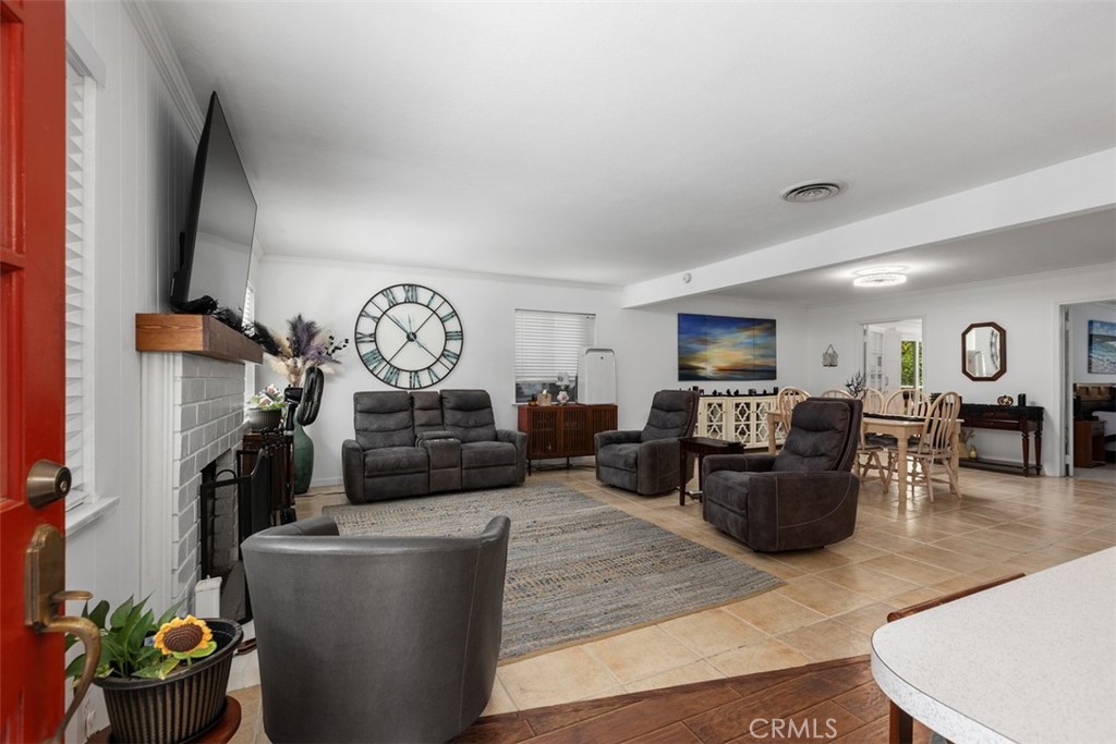 Spacious, open concept living, dining and kitchen. - 29501 Silverado Canyon Road, Silverado Canyon CA 92676 - photo 4