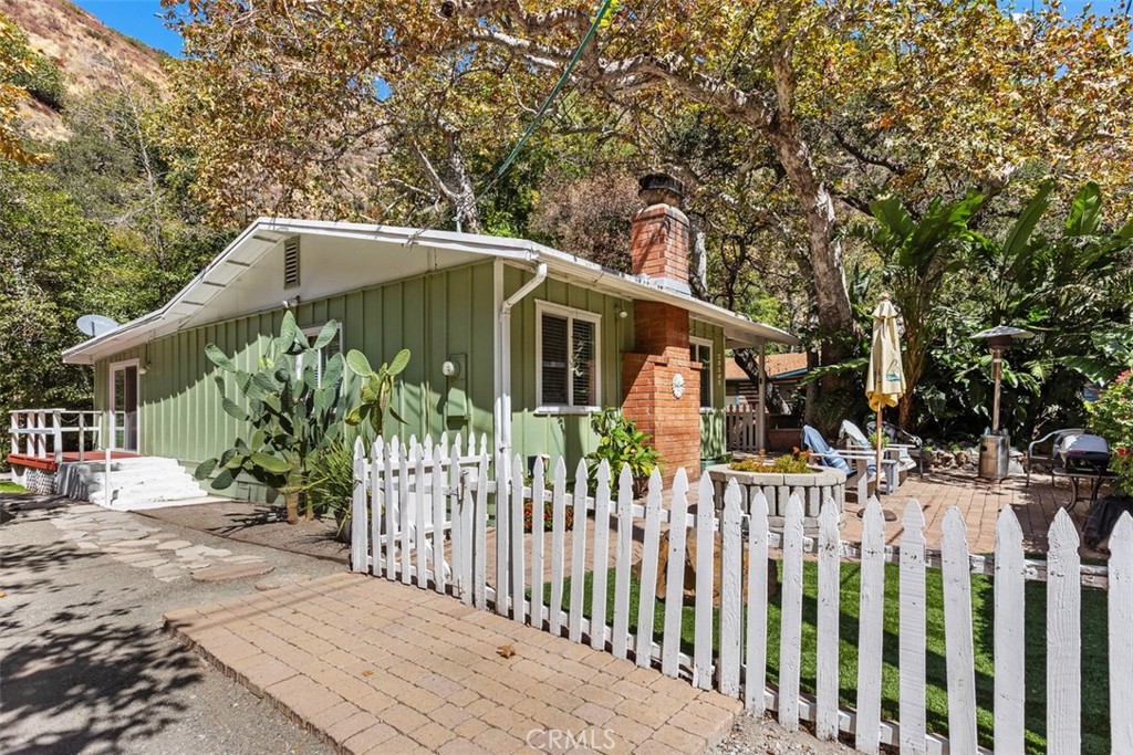 White picket fence welcomes you home. - 29501 Silverado Canyon Road, Silverado Canyon CA 92676 - photo 7