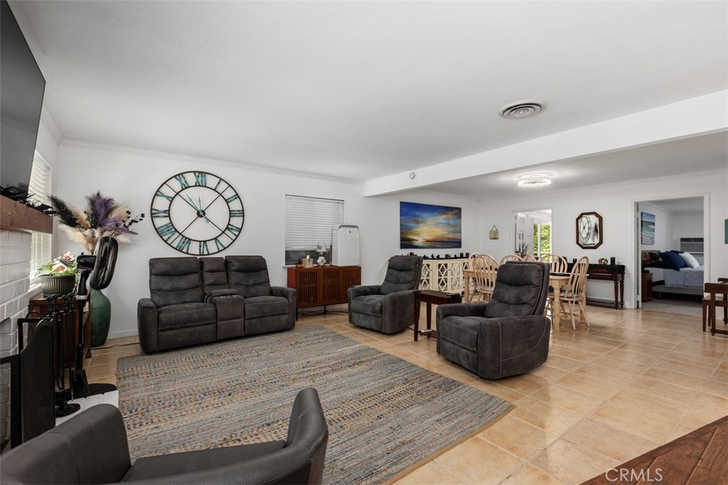 Living & dining areas so open & bright. - 29501 Silverado Canyon Road, Silverado Canyon CA 92676 - photo 11