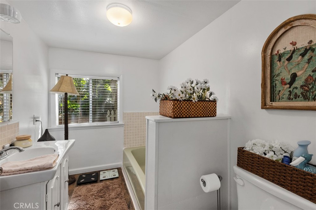 2nd full bath. So cozy, private and unique! - 29501 Silverado Canyon Road, Silverado Canyon CA 92676 - photo 32