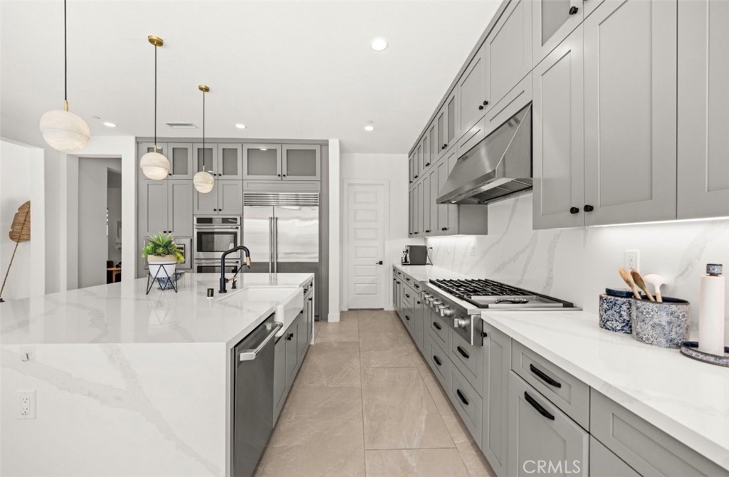18331 Creek, Silverado CA 92676 - photo 15