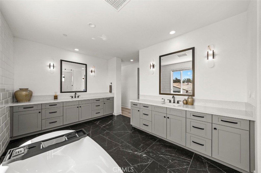 18331 Creek, Silverado CA 92676 - photo 26