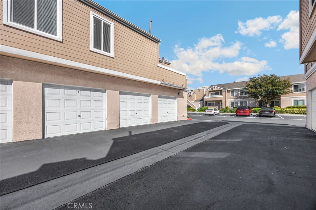 Garage - 10411 E Briar Oaks, Stanton CA 90680 - photo 2