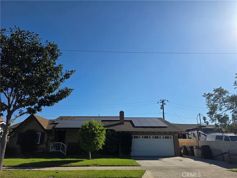 10452 Courson, Stanton, CA 90680