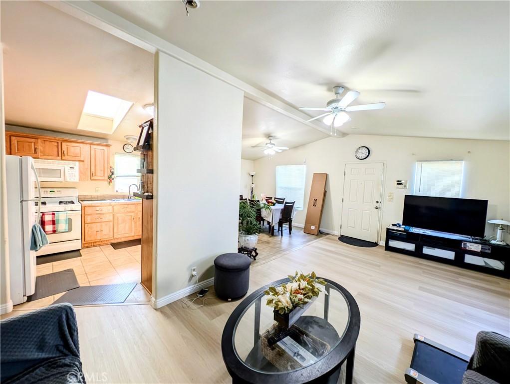 10550 Western Avenue 34, Stanton CA 90680 - photo 13