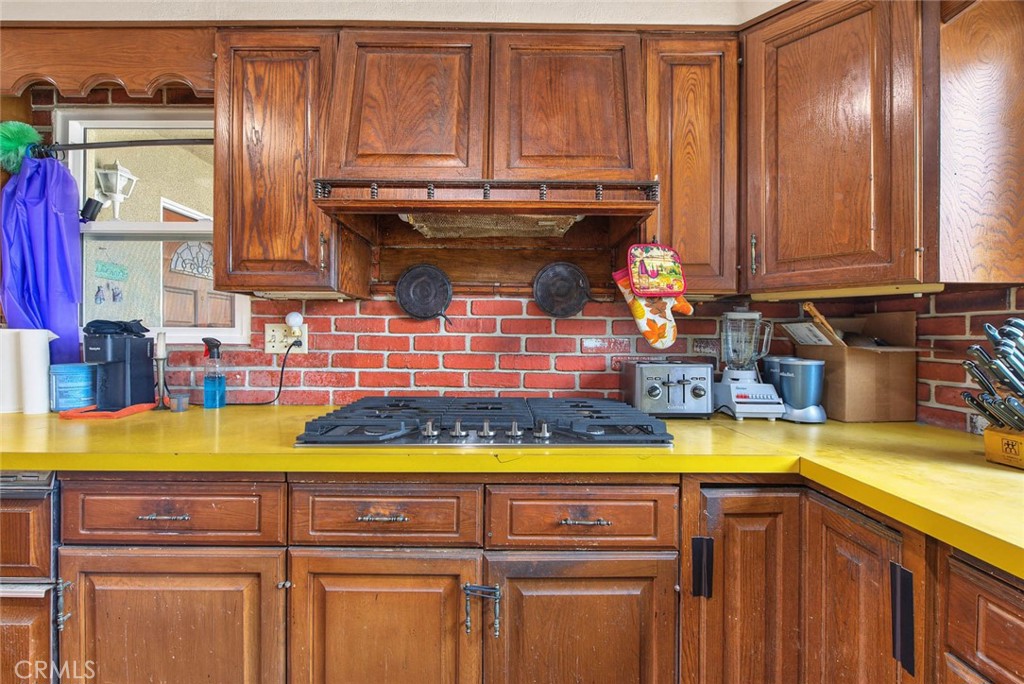 10602 Courson, Stanton CA 90680 - photo 6