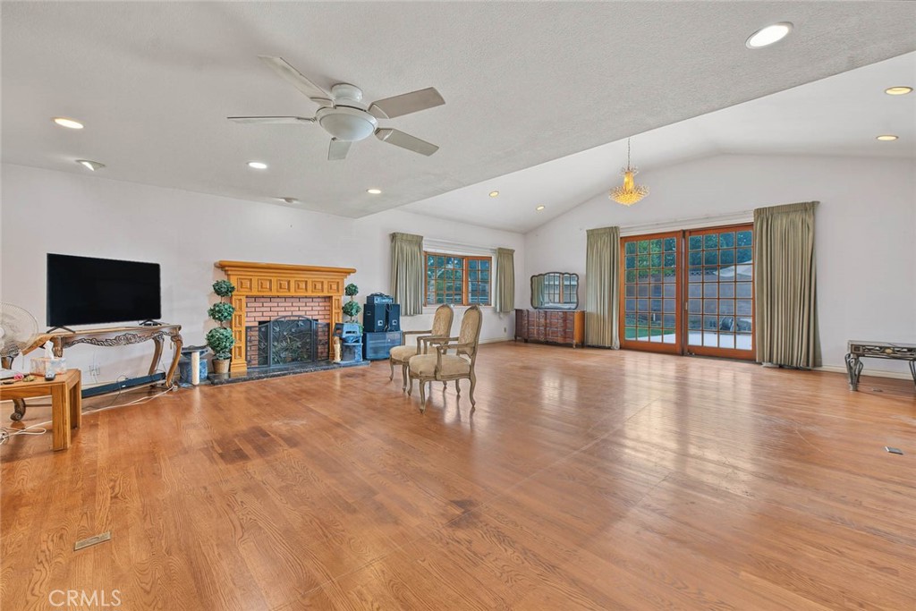 10602 Courson, Stanton CA 90680 - photo 9