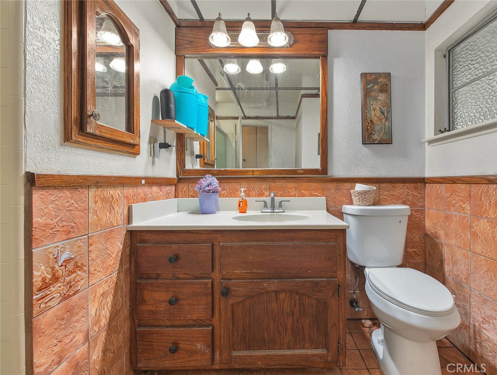 10602 Courson, Stanton CA 90680 - photo 22