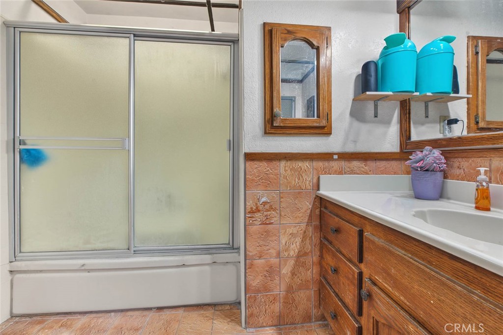 10602 Courson, Stanton CA 90680 - photo 23