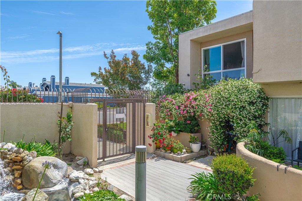 10732 Knott, Stanton CA 90680 - photo 1