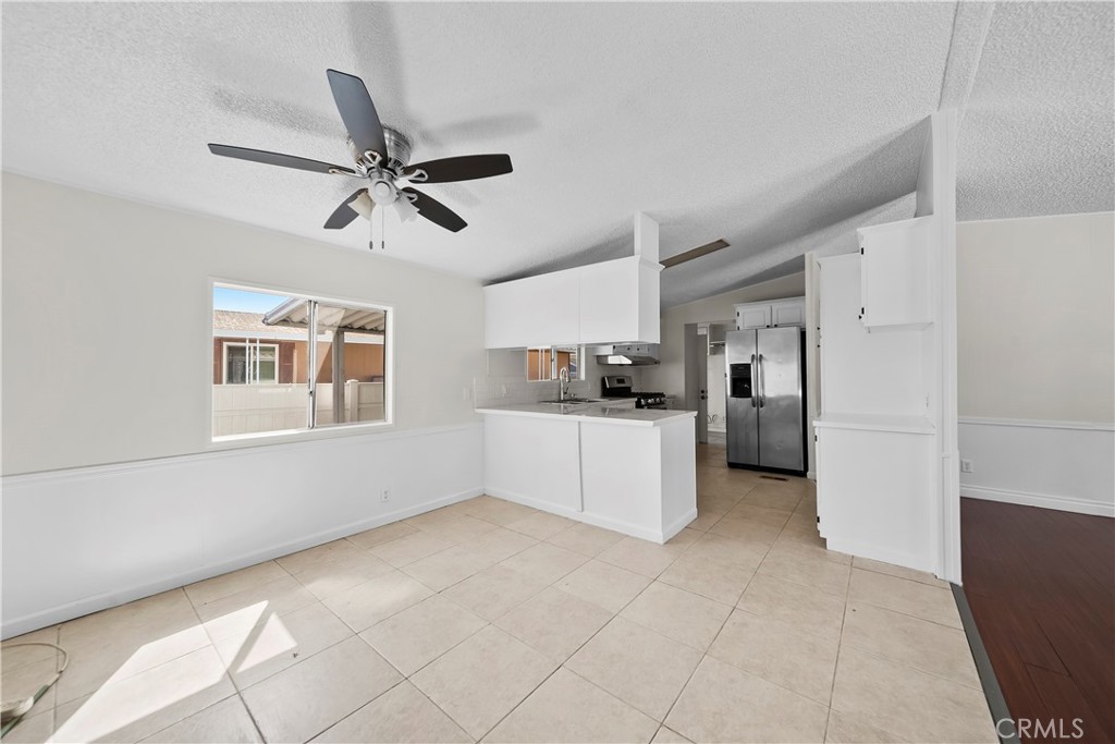 10800 Dale 127, Stanton CA 90680 - photo 8