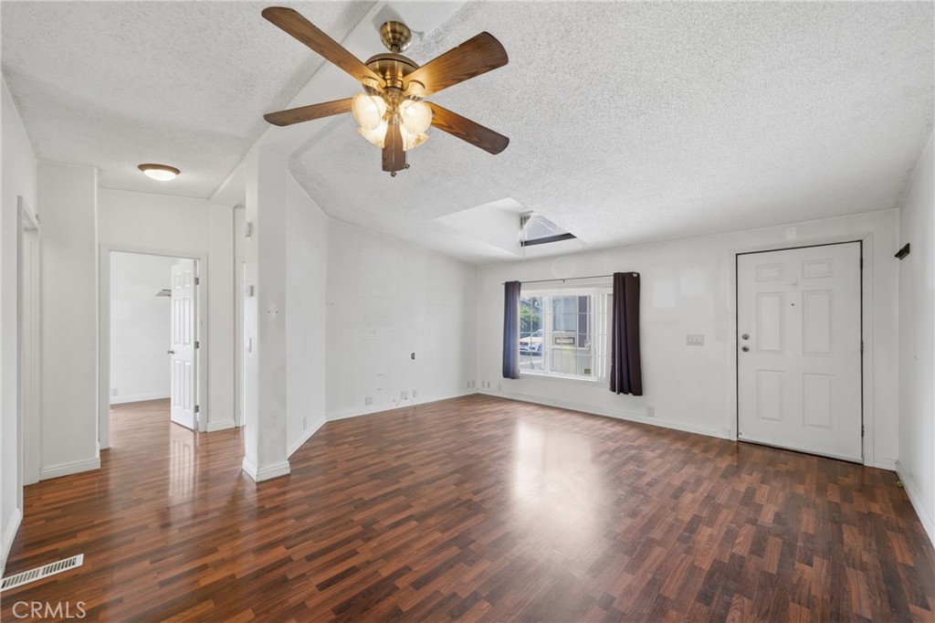 10800 Dale Avenue 215, Stanton CA 90680 - photo 4