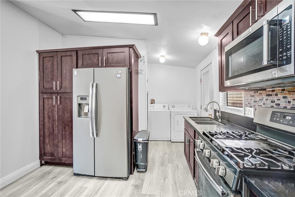 10800 Dale Avenue 415, Stanton CA 90680 - photo 11