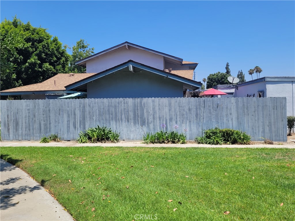 11063 Kibbins, Stanton CA 90680 - photo 2