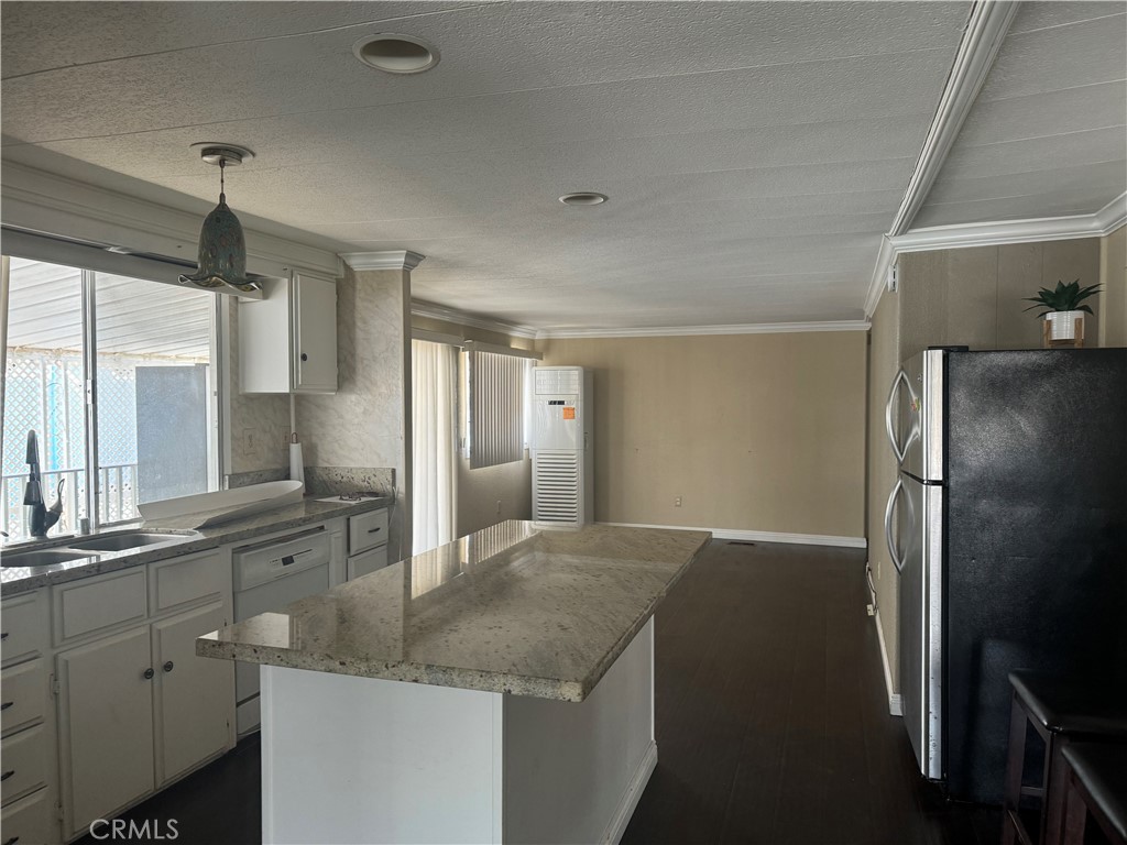 11250 Beach Boulevard 83, Stanton CA 90680 - photo 3