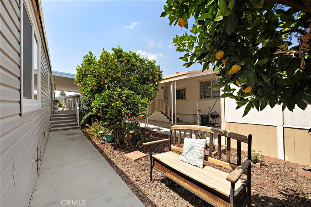 12101 Dale 105, Stanton CA 90680 - photo 5