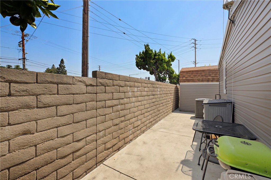 12101 Dale 105, Stanton CA 90680 - photo 6