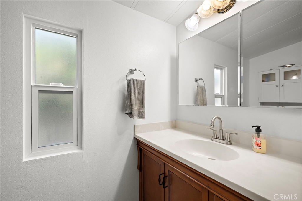12101 Dale 105, Stanton CA 90680 - photo 18