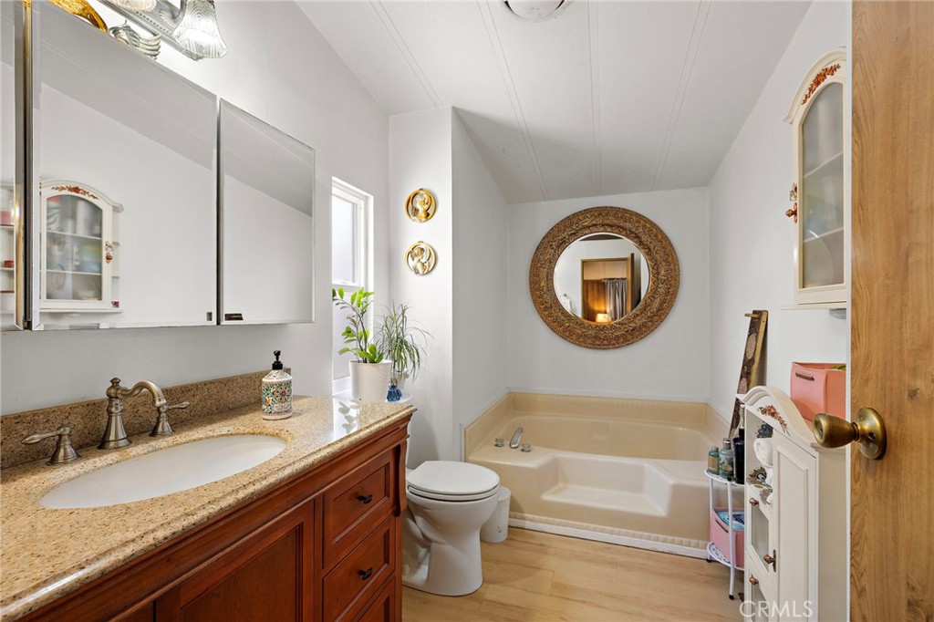 12101 Dale 105, Stanton CA 90680 - photo 21