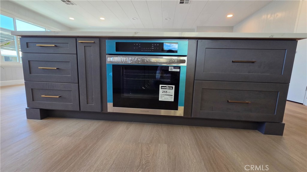 Electric Oven - 12101 Dale Avenue 69, Stanton CA 90680 - photo 17