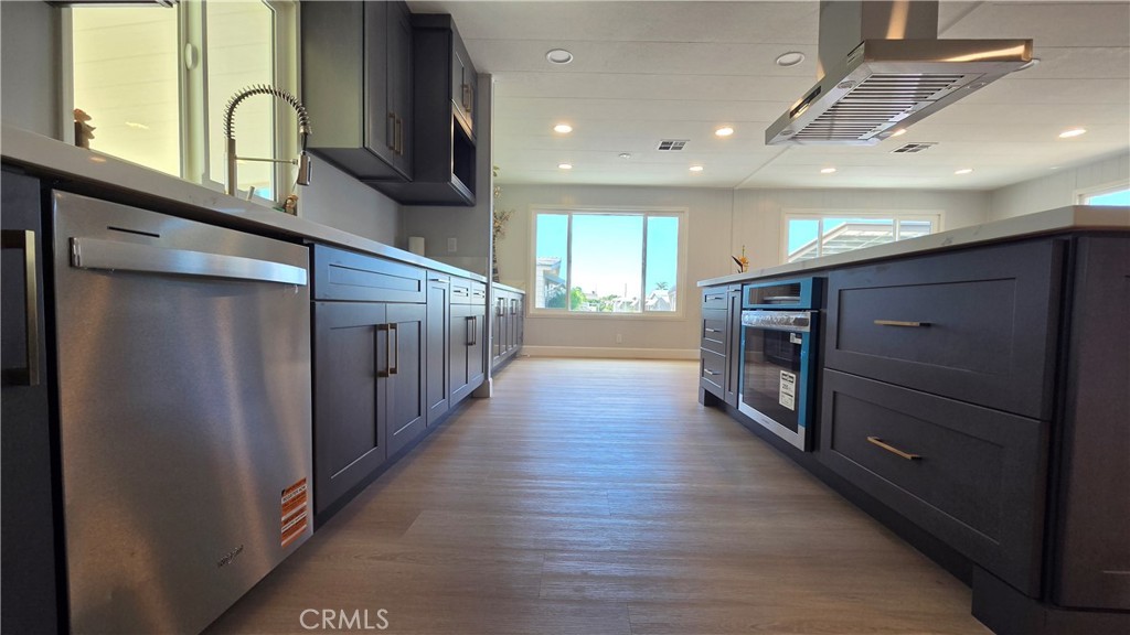 New Kitchen Appliances - 12101 Dale Avenue 69, Stanton CA 90680 - photo 18