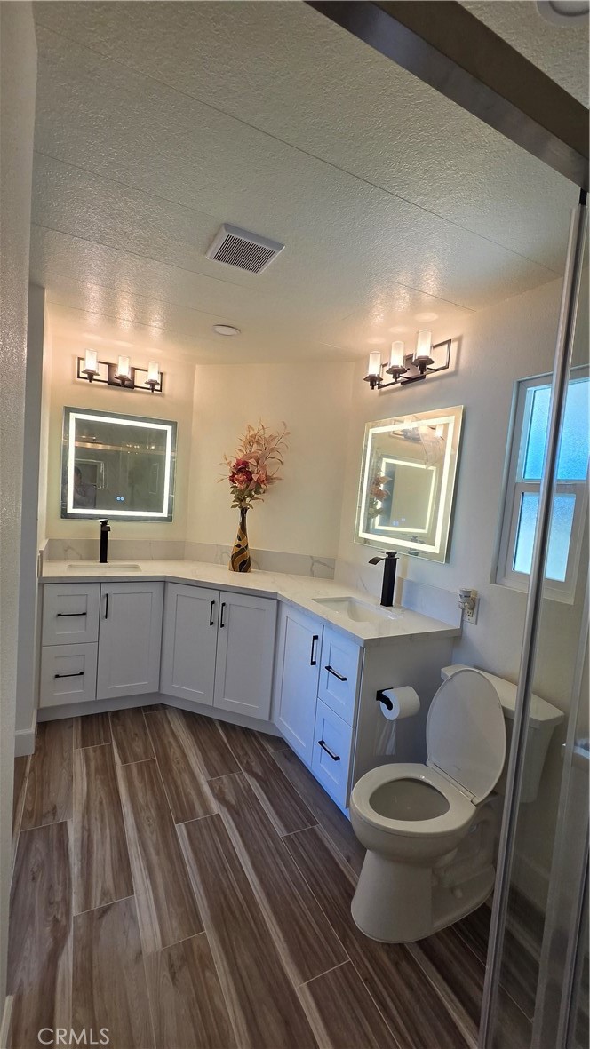 Master Bathroom - 12101 Dale Avenue 69, Stanton CA 90680 - photo 34