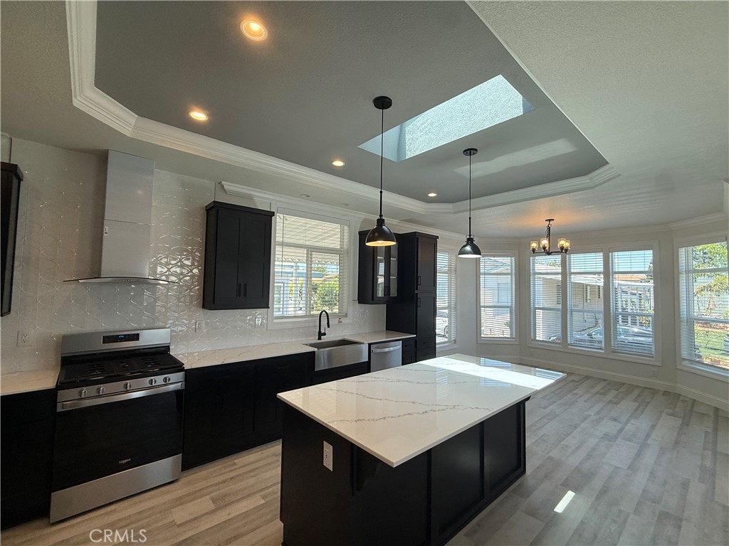 12101 Dale Street 20, Stanton CA 90680 - photo 2