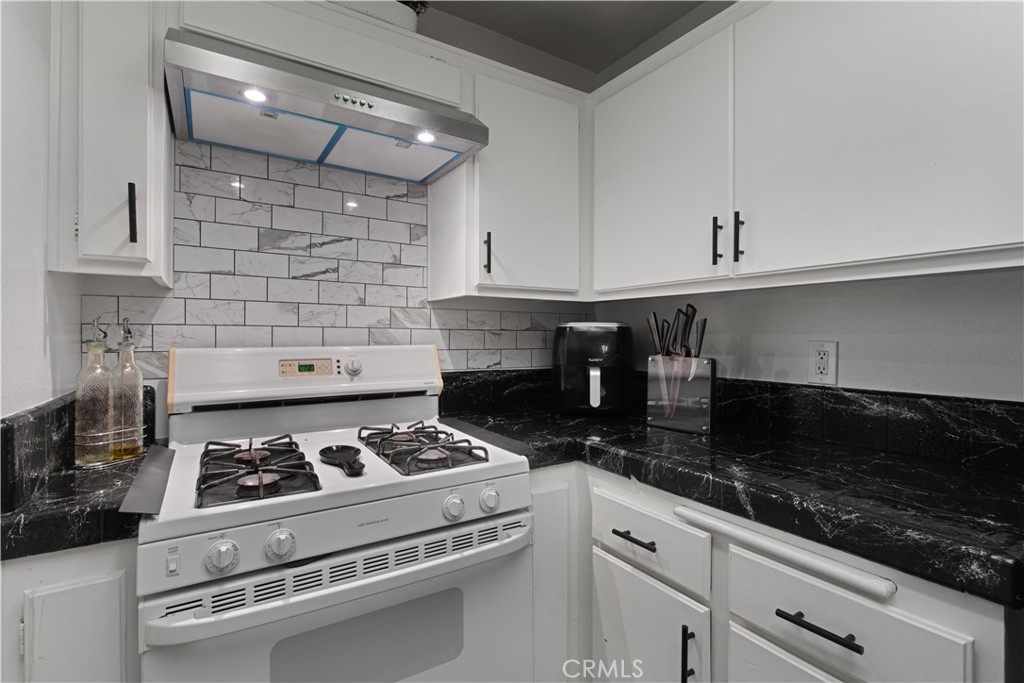 12655 Glendale Circle E, Stanton CA 90680 - photo 15