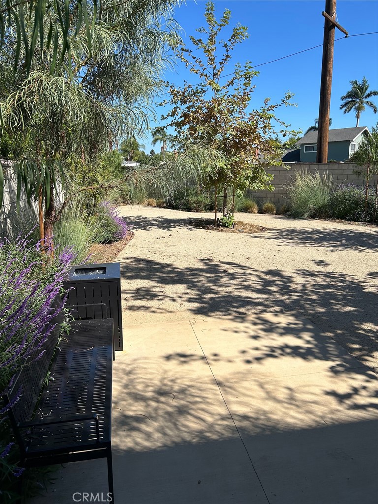 enclosed dog park - 20 Bigsby Drive, Stanton CA 90680 - photo 4