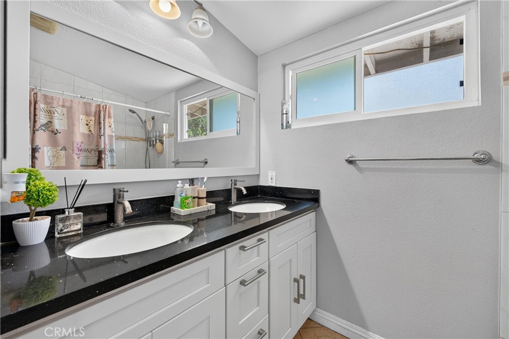 Bathroom 1 - 7832 Ruthann, Stanton CA 90680 - photo 23