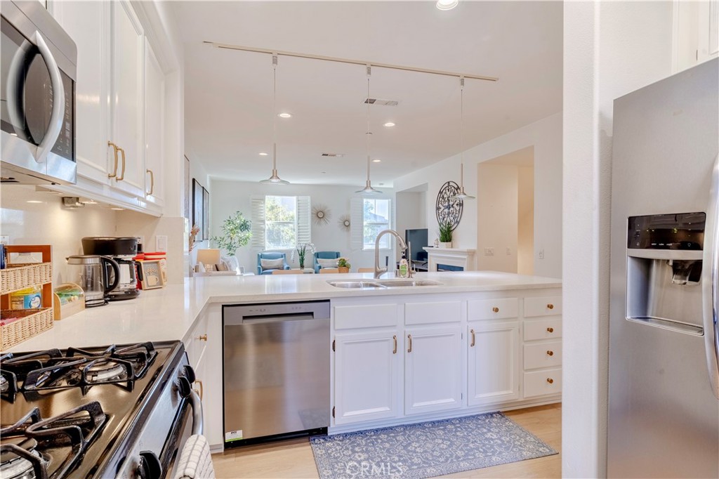 8056 Torino, Stanton CA 90680 - photo 16