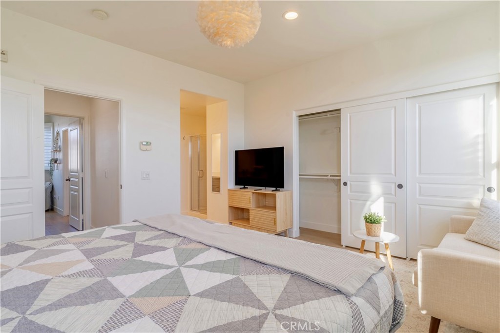 8056 Torino, Stanton CA 90680 - photo 32