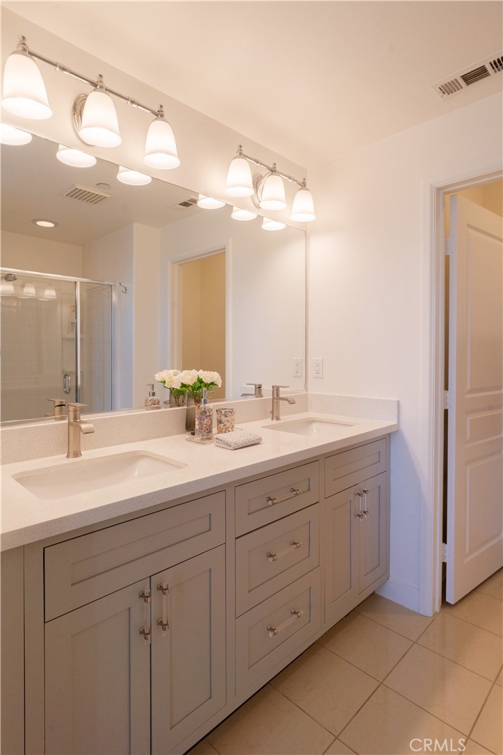 8056 Torino, Stanton CA 90680 - photo 35
