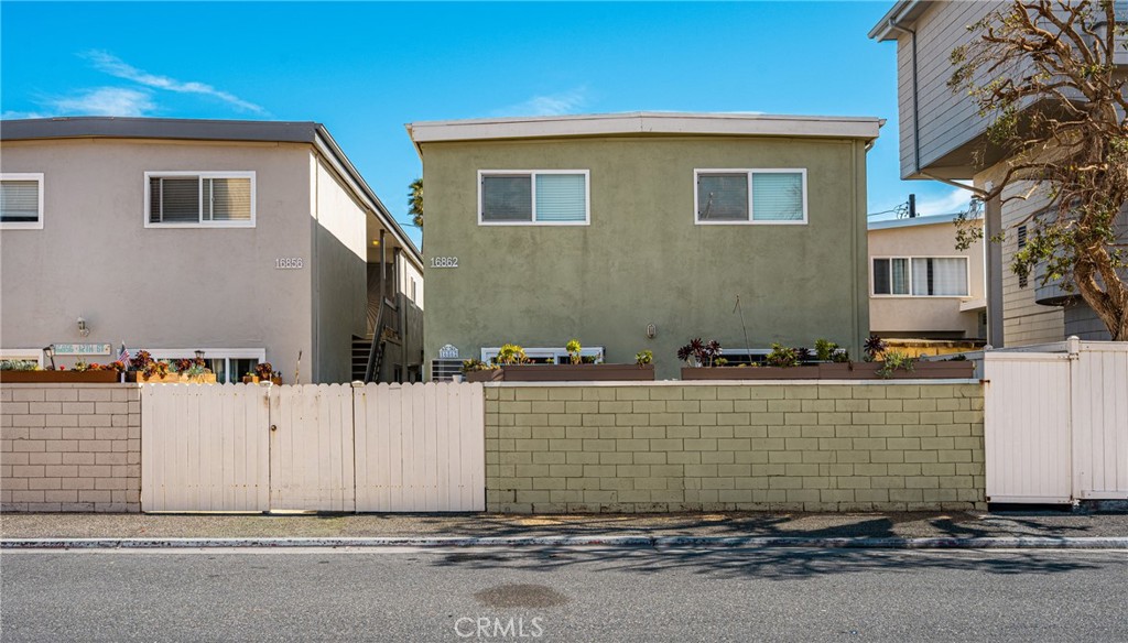 16862 12th St 1, Sunset Beach CA 90742 - photo 1