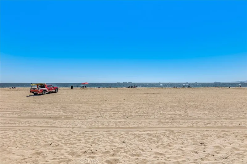 16887 S Pacific Avenue, Sunset Beach, CA 90742
