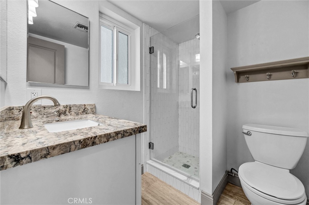 en-suite 1st floor bedroom - 17081 5th, Sunset Beach CA 90742 - photo 22