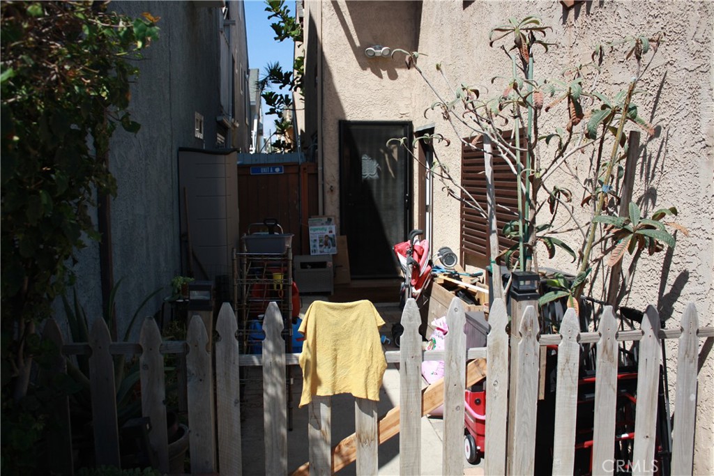 17101 4th A & B, Sunset Beach CA 90742 - photo 2