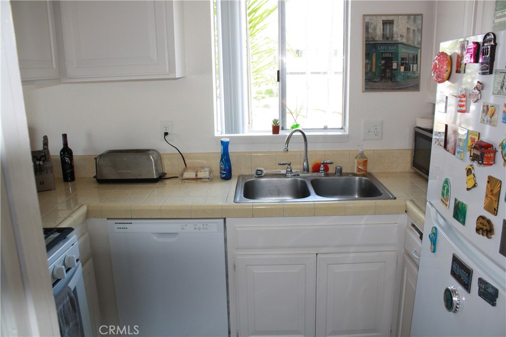 17101 4th A & B, Sunset Beach CA 90742 - photo 11