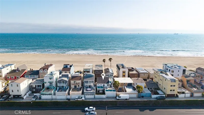 29 Surfside Avenue B, Surfside, CA 90743