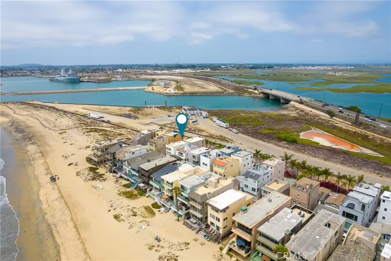 41 C Pacific, Surfside, CA 90743