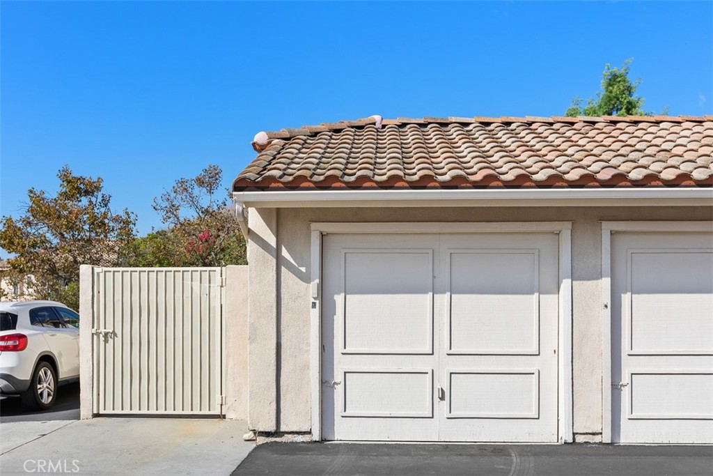 Garage exterior - 19801 Meadow Ridge Dr 57, Trabuco Canyon CA 92679 - photo 20