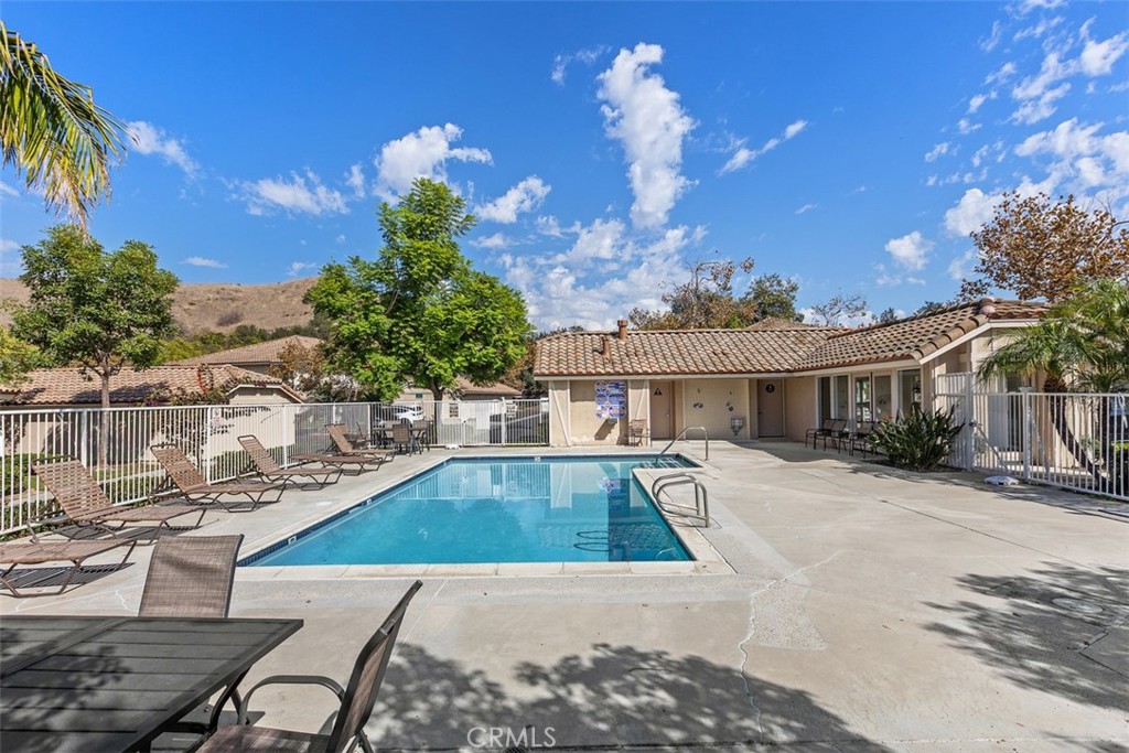Pool - 19801 Meadow Ridge Dr 57, Trabuco Canyon CA 92679 - photo 25