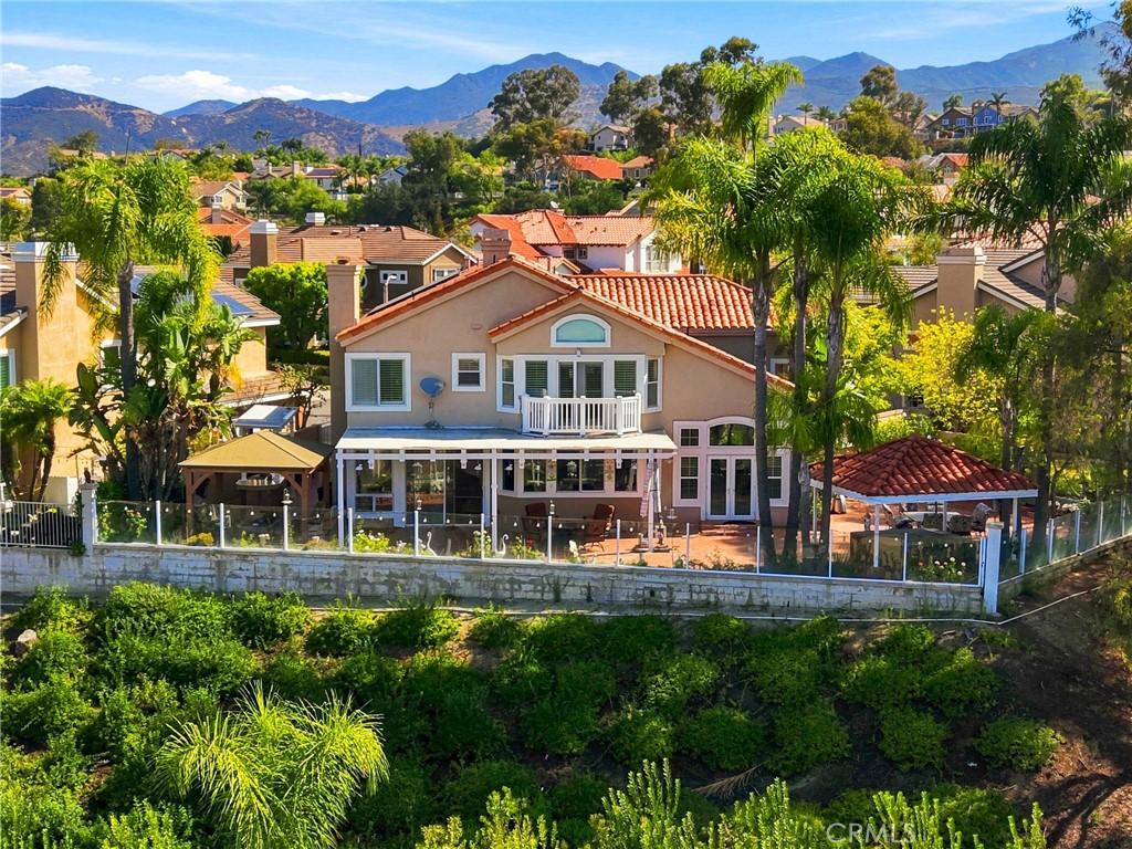 28332 Quiet Hill, Trabuco Canyon CA 92679 - photo 4