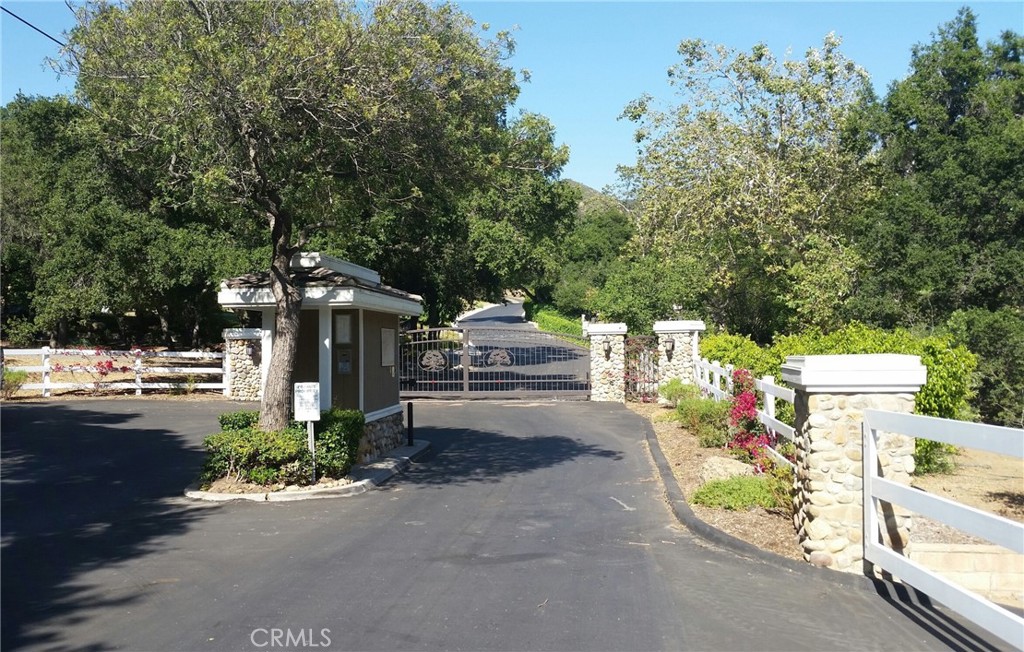 Entry/Access gate - Hamilton Trail - 30221 Old Stage Road, Trabuco Canyon CA 92676 - photo 6