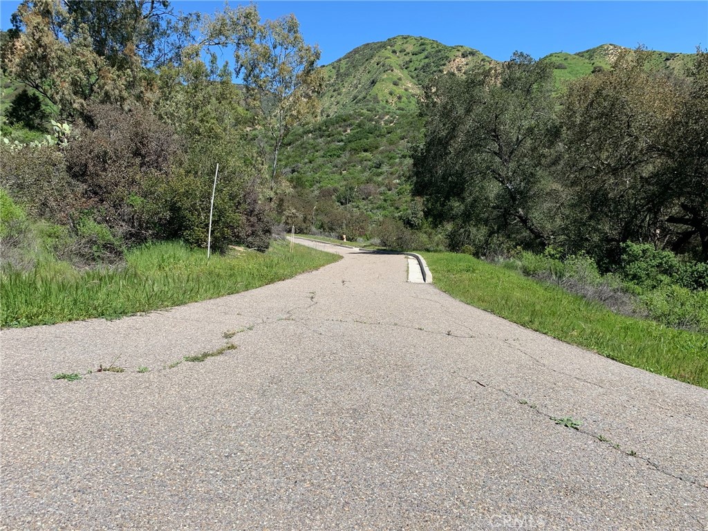 30221 Old Stage Road, Trabuco Canyon CA 92676 - photo 13