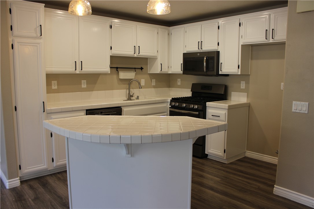 Kitchen - 52 Sagebrush, Trabuco Canyon CA 92679 - photo 6
