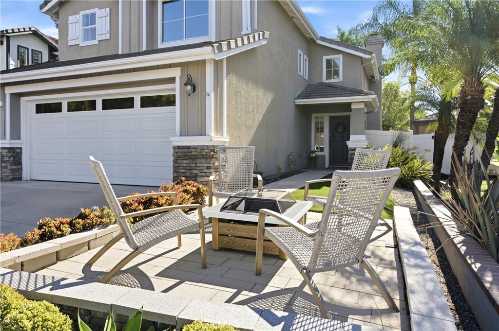 61 Clementine Street, Trabuco Canyon CA 92679 - photo 2