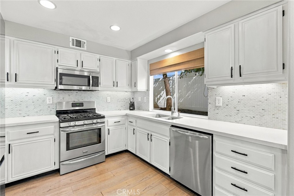 61 Clementine Street, Trabuco Canyon CA 92679 - photo 9